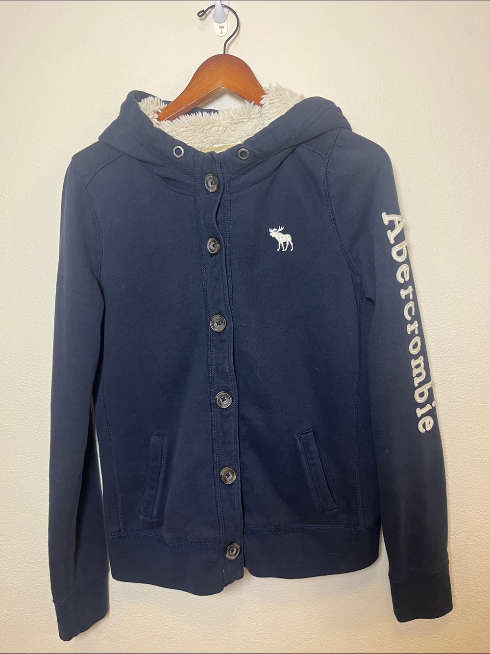 Abercrombie & Fitch Vintage Y2K Navy Hooded button up with Cream Sherpa Lining